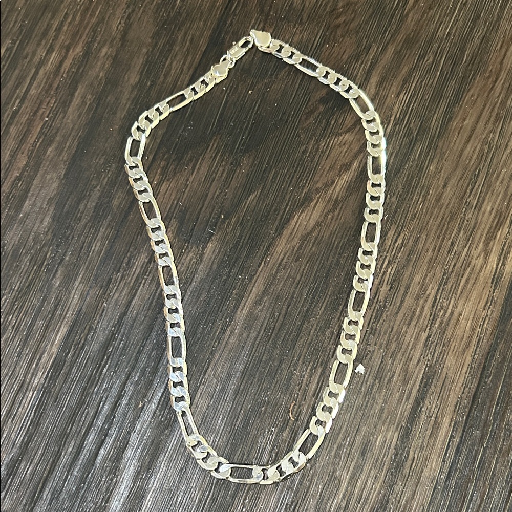 Classic Women's Figaro Chain Necklace - Gold